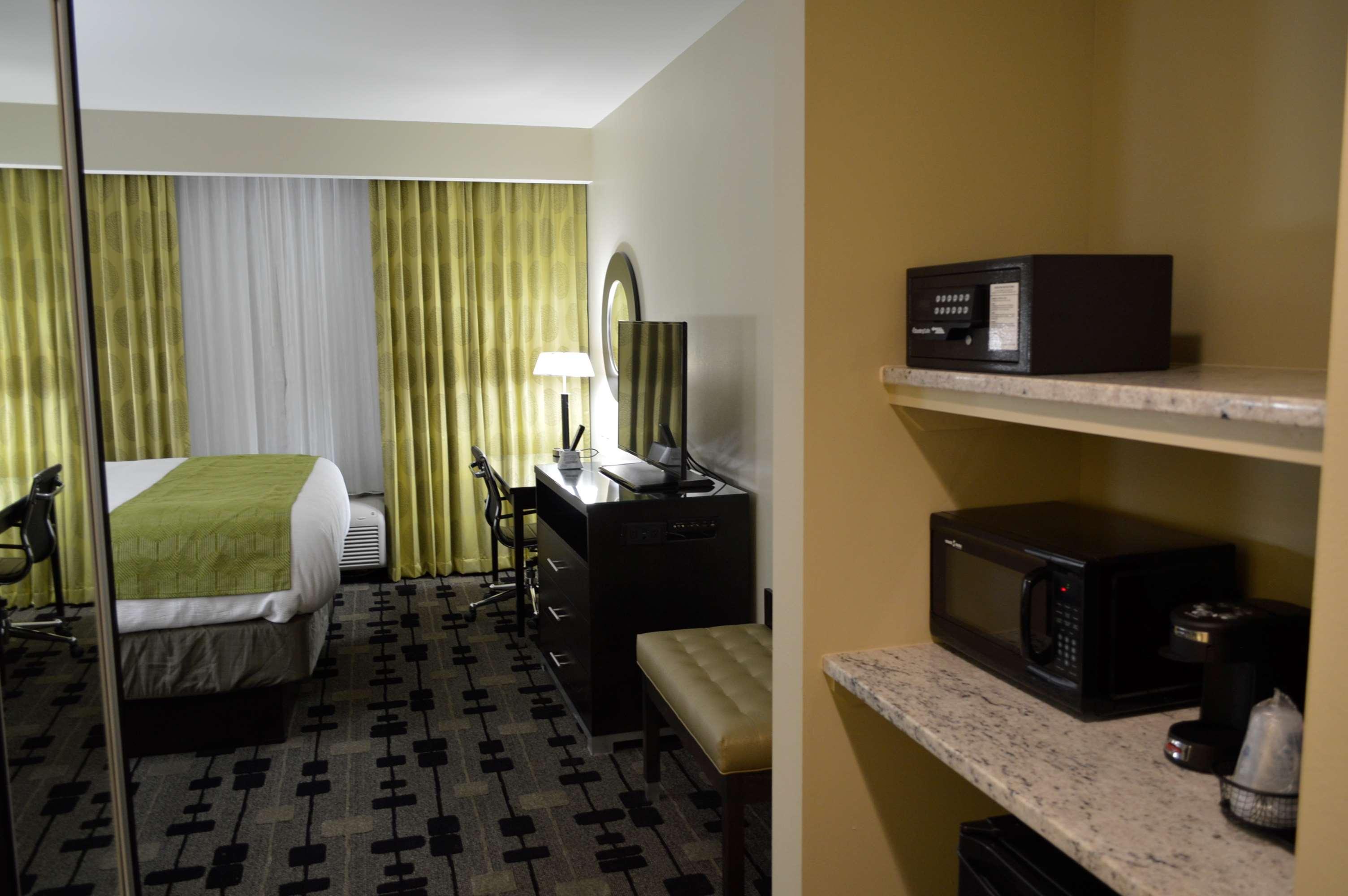 Best Western Plus University Inn Hattiesburg Eksteriør billede