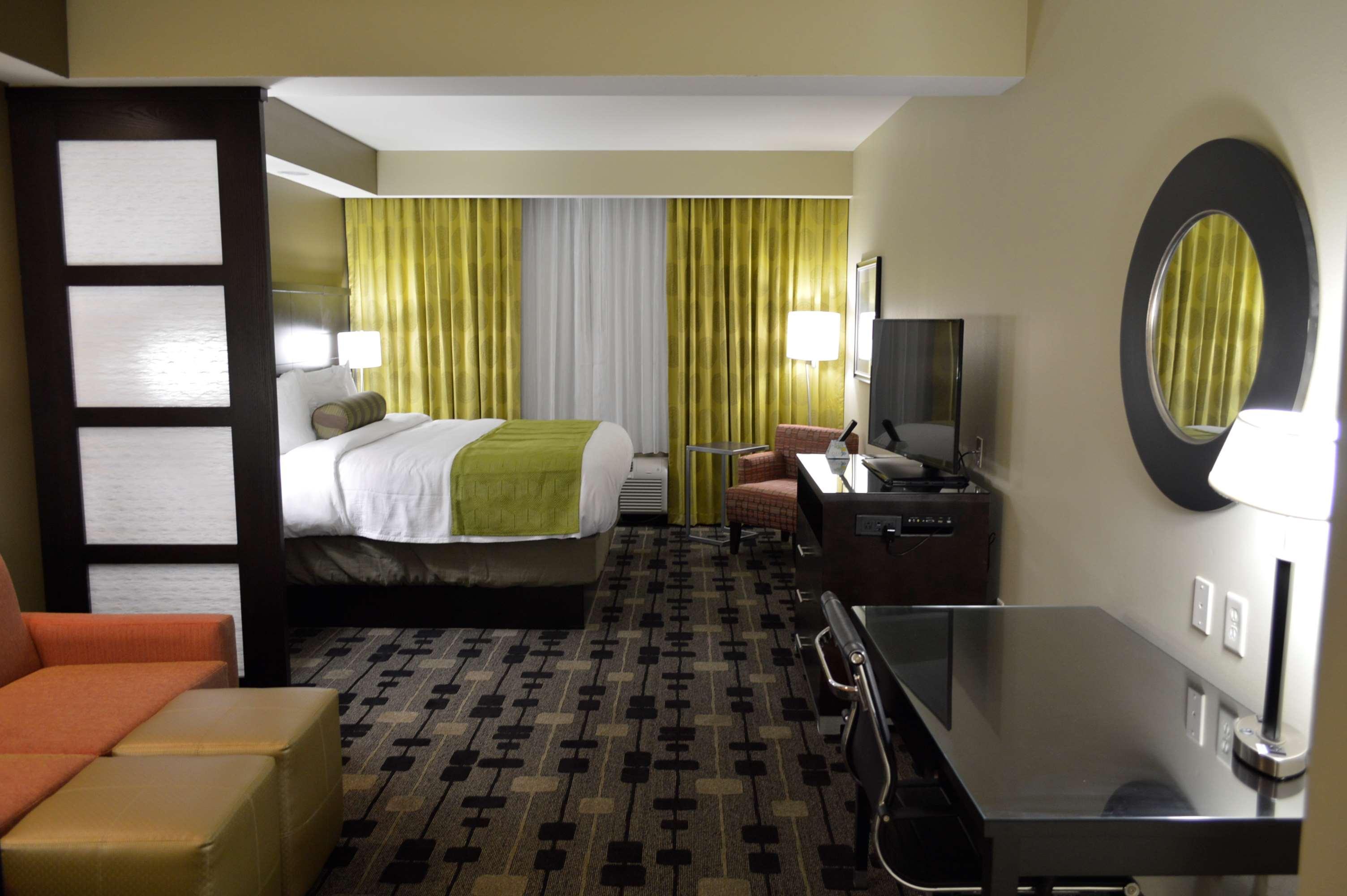 Best Western Plus University Inn Hattiesburg Eksteriør billede